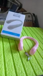 Portable Neck Fan – Hands Free Bladeless USB Rechargeable 360° Cooling Wearable Neck Fan - Image 9